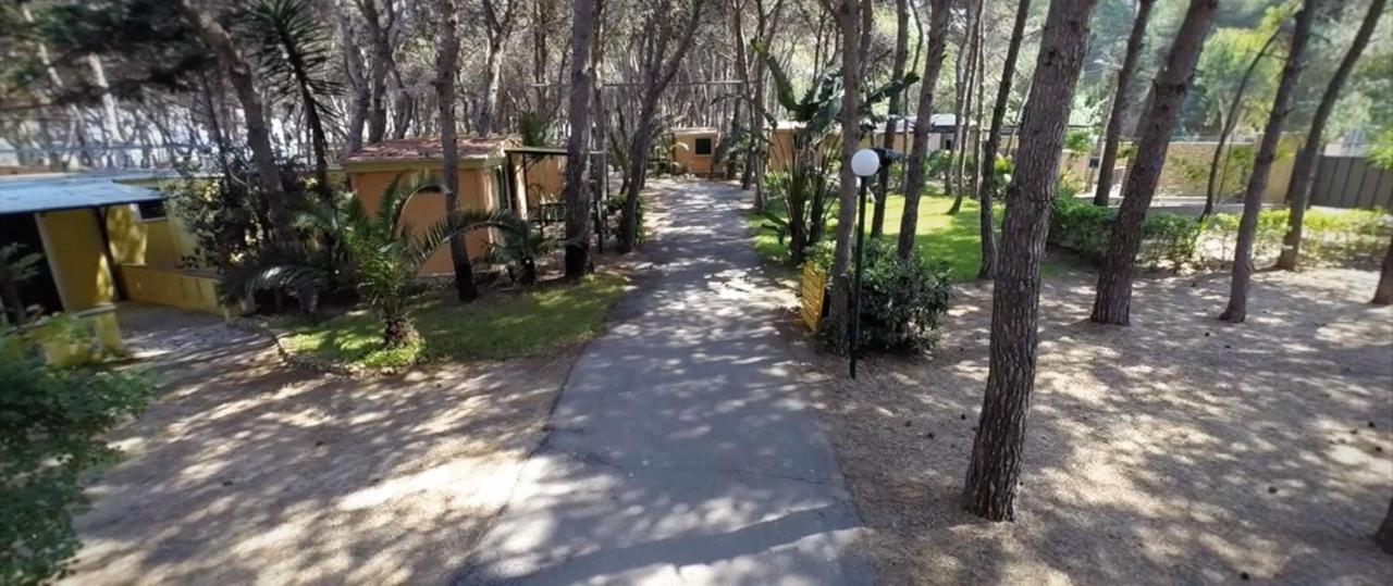Happy Camp Mobile Homes In Camping La Vecchia Torre Gallipoli Eksteriør bilde